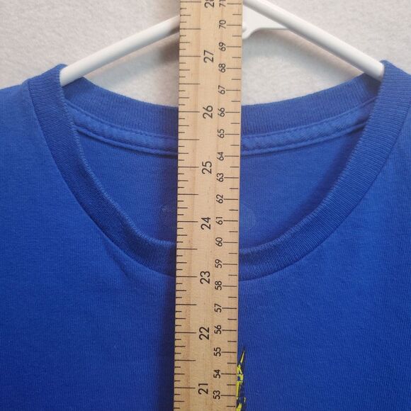 DC Comics Batman Shirt Size Medium Blue‎ Silhouette Mens Graphic Tee Dark Knight - Picture 5 of 7